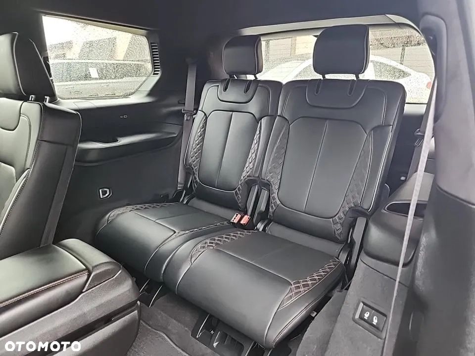 Jeep Grand Cherokee 5.7 V8 HEMI Summit - 11