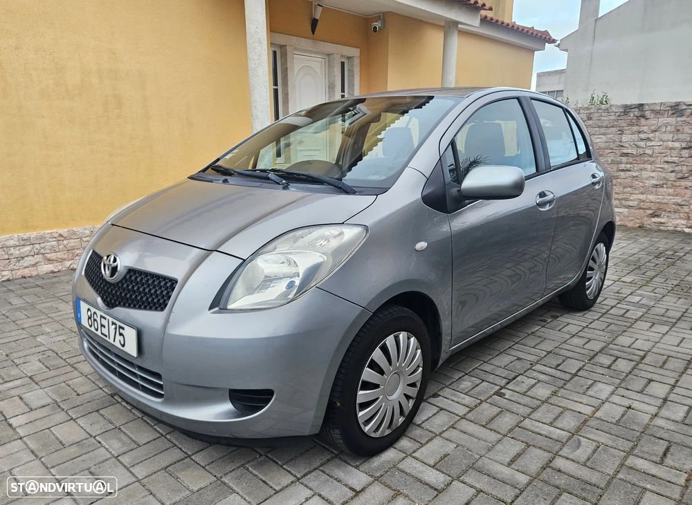 Toyota Yaris 1.0 VVT-i AC - 3