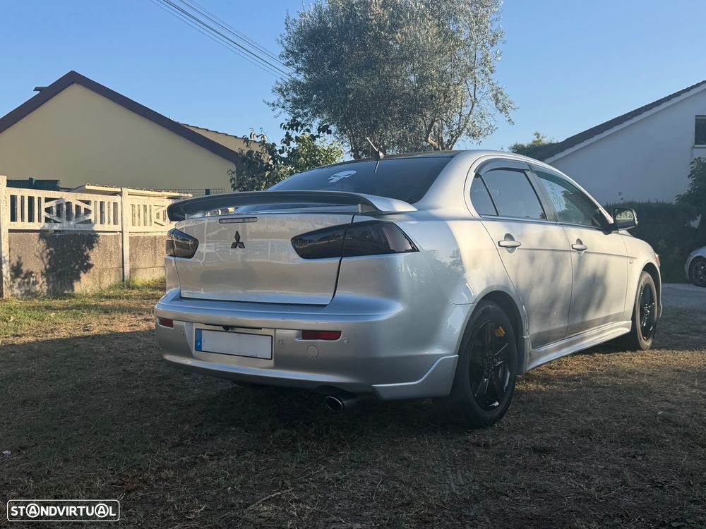 Mitsubishi Lancer - 4