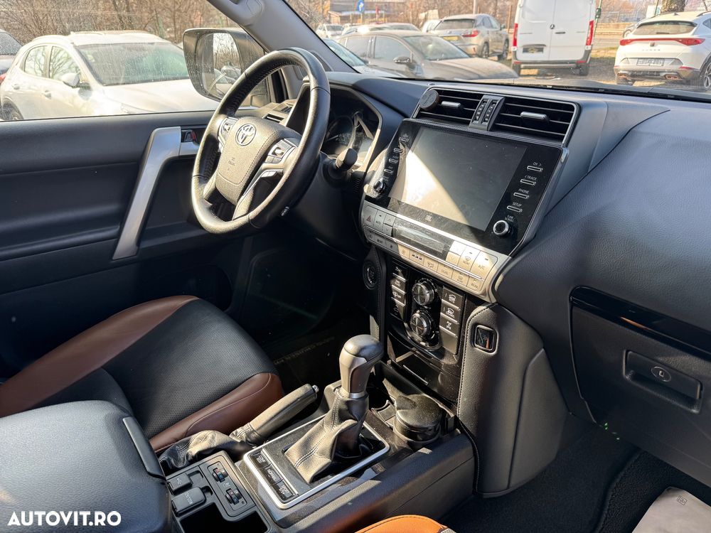 Toyota Land Cruiser 2.8l D-4D 204 CP A/T 7 locuri Luxury AVS Black - 13