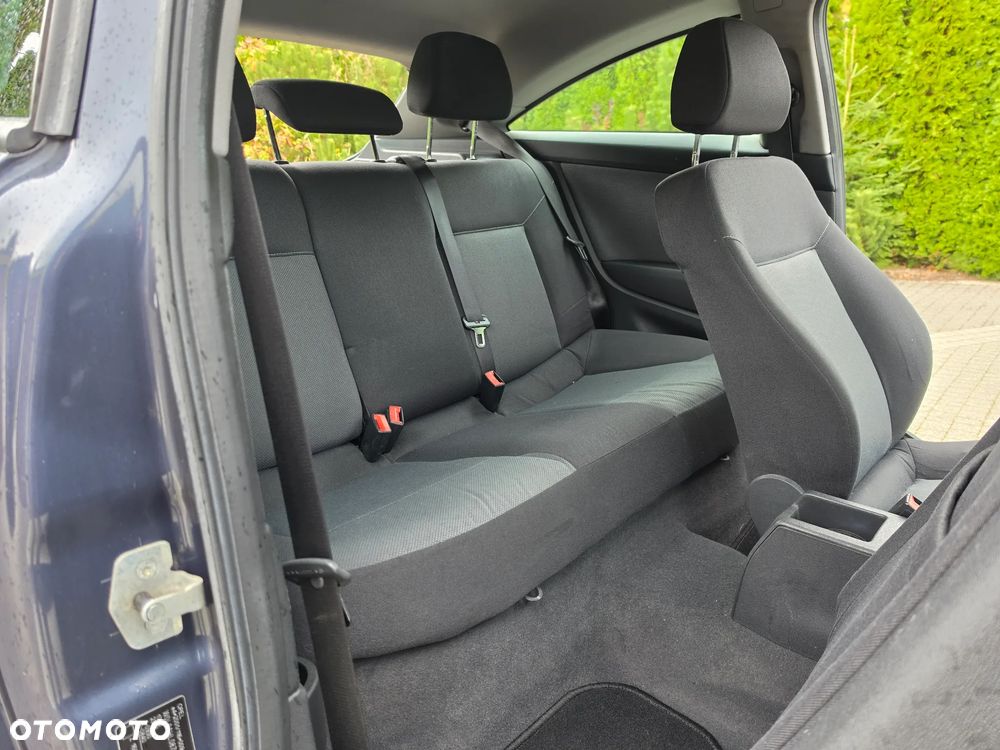 Opel Astra - 25