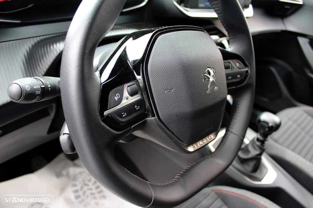 Peugeot 2008 1.2 PureTech Active Pack - 9