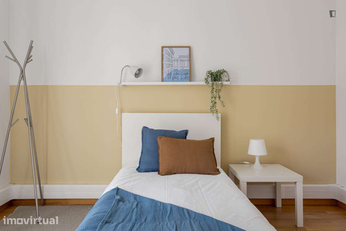 Quarto - localizado em Picoas Lisbon - Grande imagem: 5/20