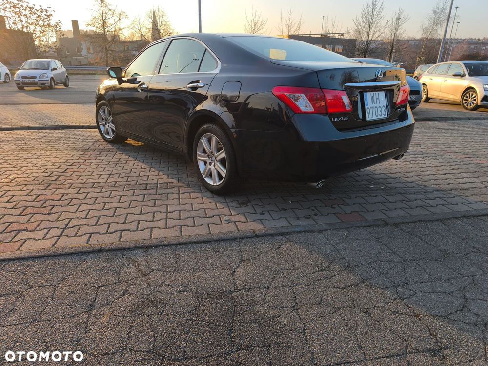 Lexus ES Standard - 4