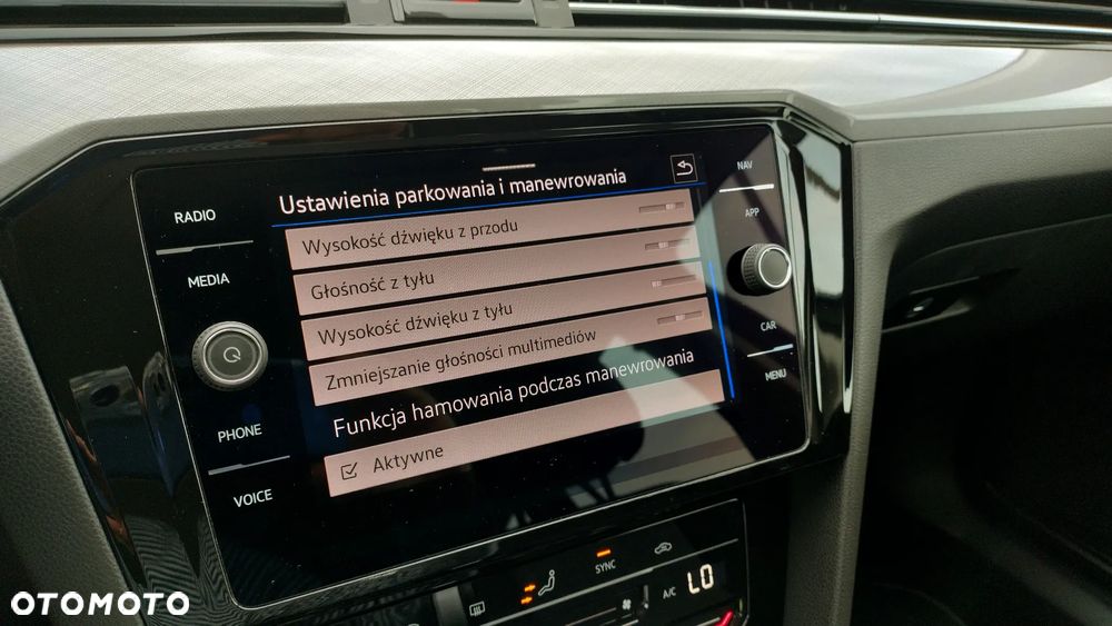 Volkswagen Passat 2.0 TSI Business DSG - 19