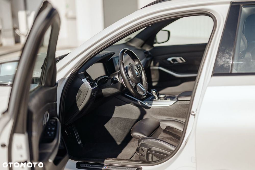 BMW Seria 3 320d mHEV M Sport sport - 21