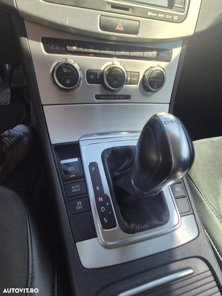 Volkswagen Passat - 6