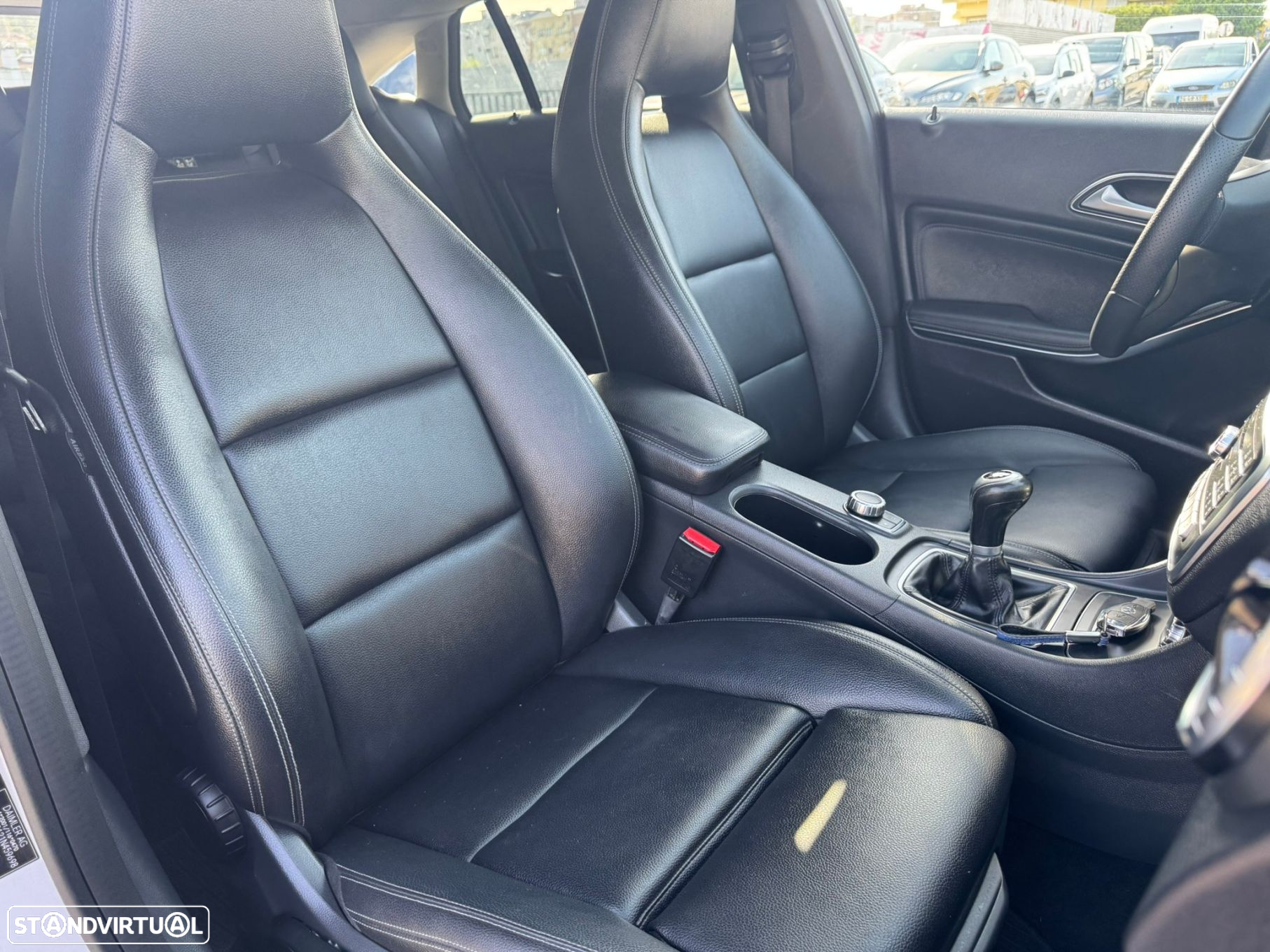 Mercedes-Benz CLA 180 d Shooting Brake - 16