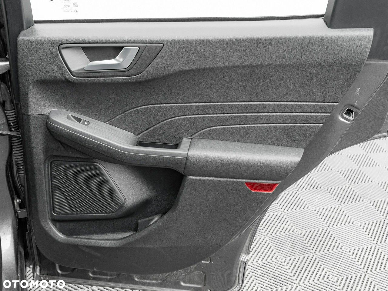 Ford Kuga 1.5 EcoBoost FWD Titanium - 28