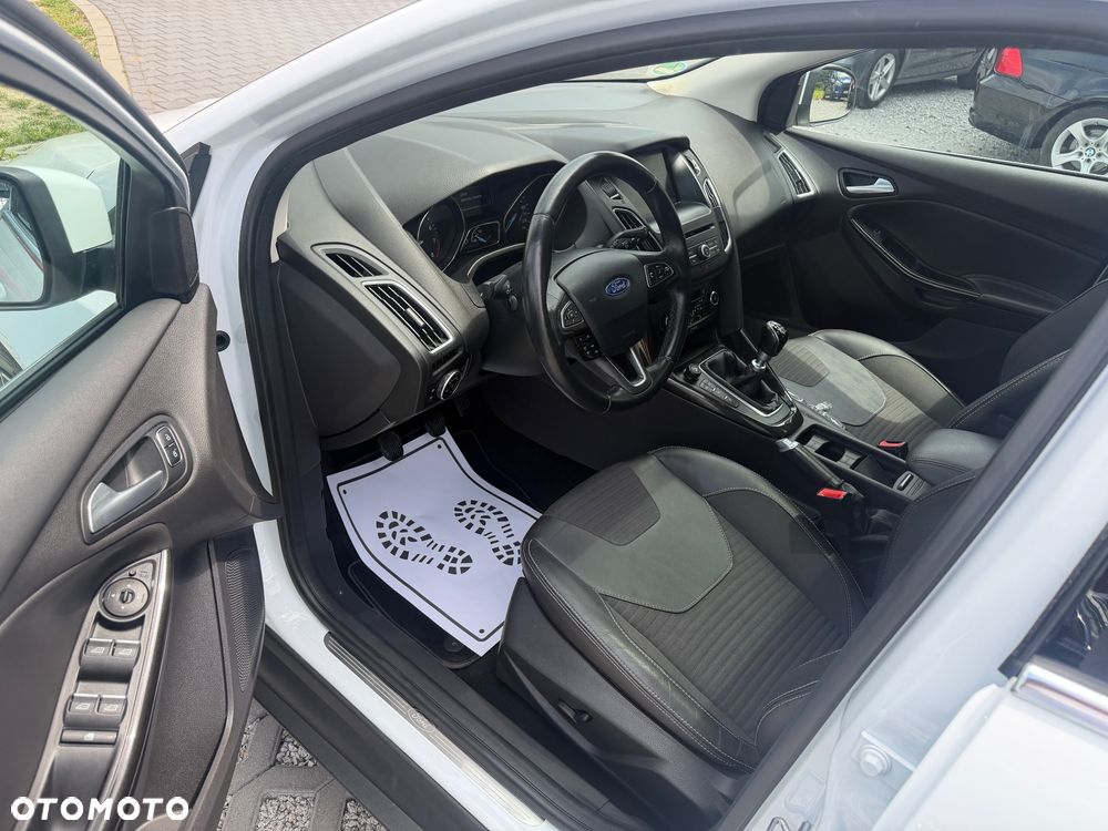Ford Focus 1.0 EcoBoost Titanium ASS - 19