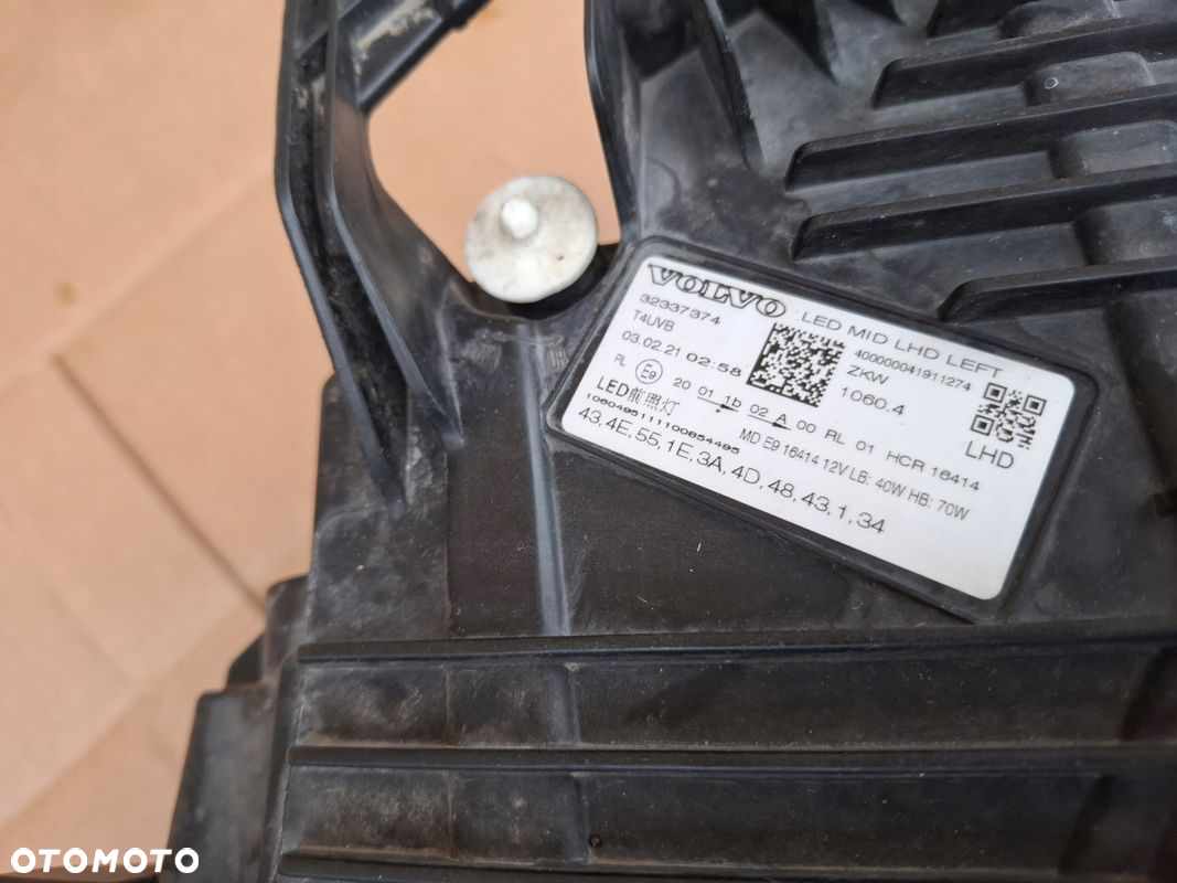 LAMPA PRZEDNIA VOLVO XC60 II MID LED ORYGINAŁ - 5