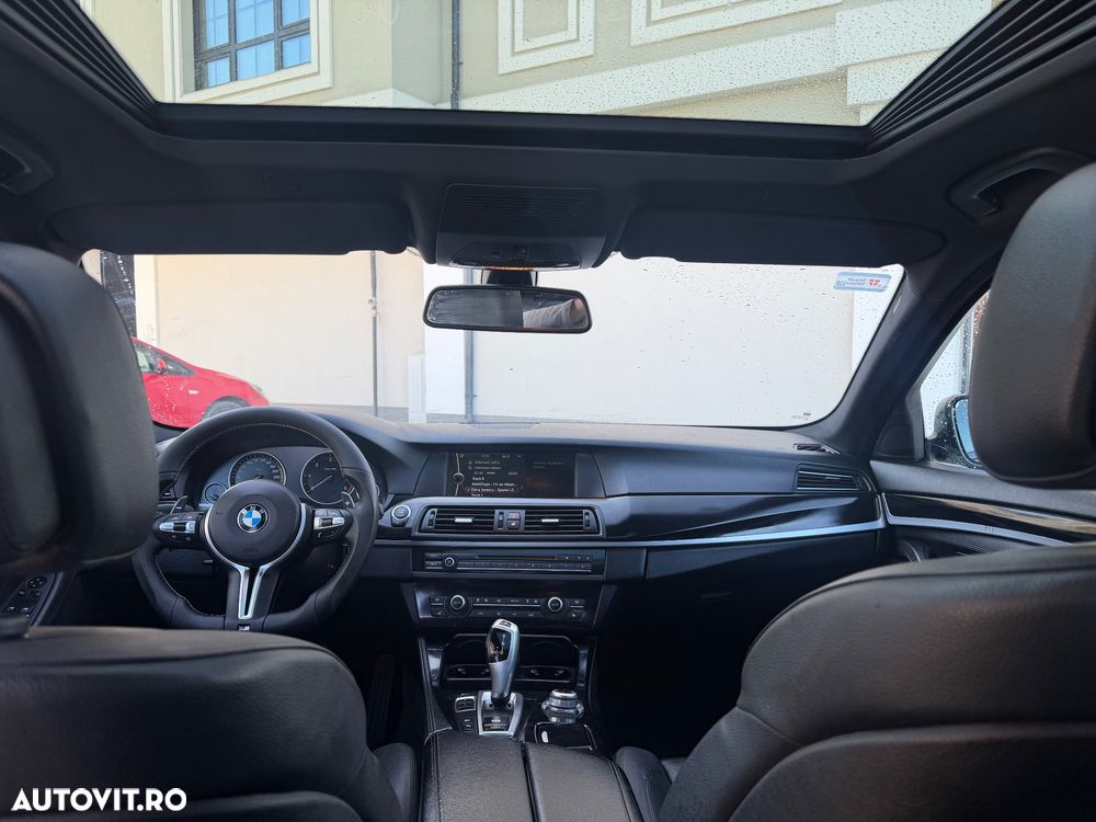 BMW Seria 5 525d xDrive AT - 10