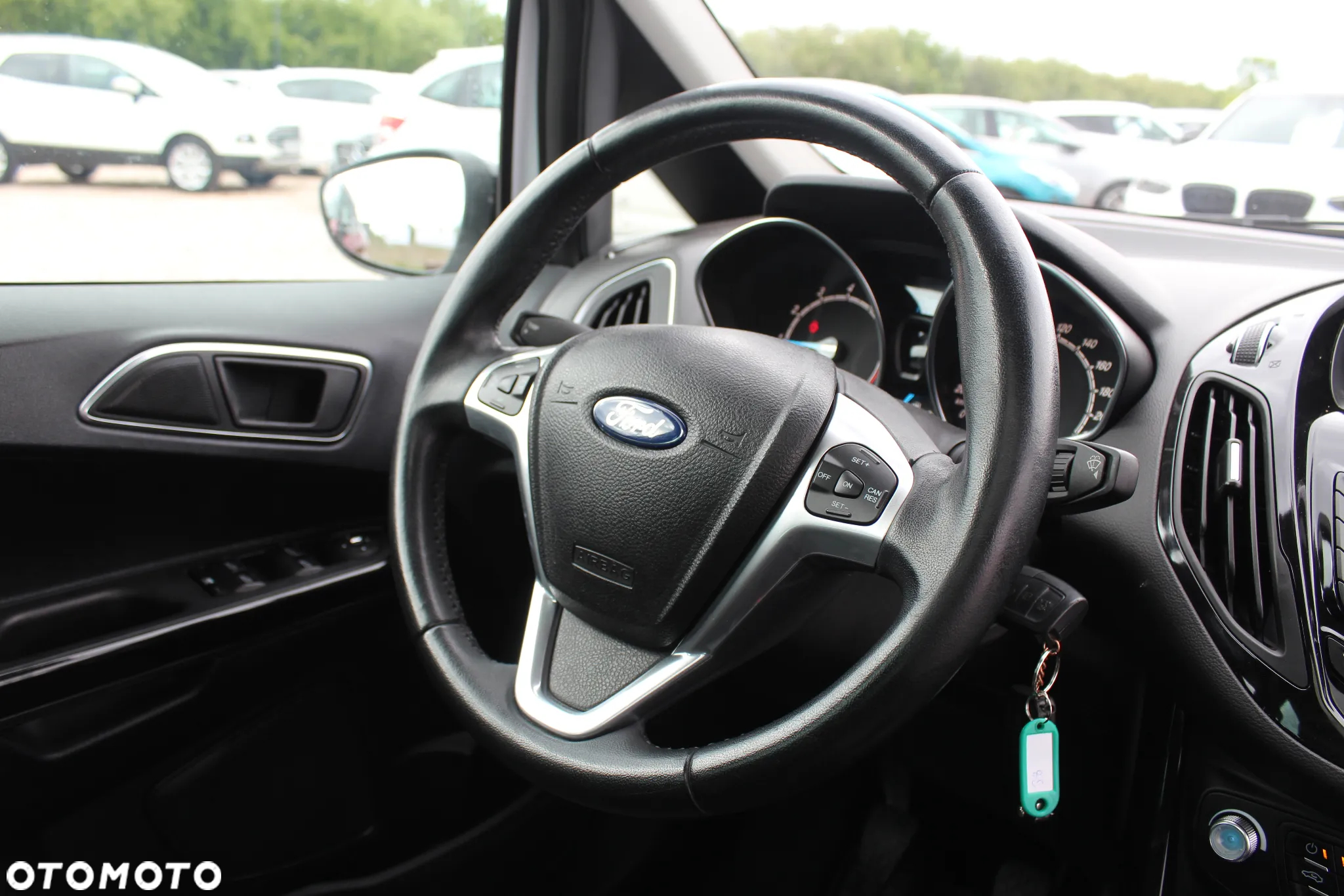 Ford B-MAX 1.0 EcoBoost Titanium - 25