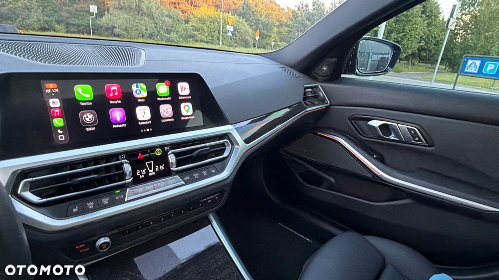 BMW Seria 3 330e M Sport - 19