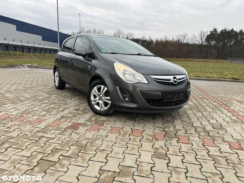 Opel Corsa 1.4 16V Satellite - 4