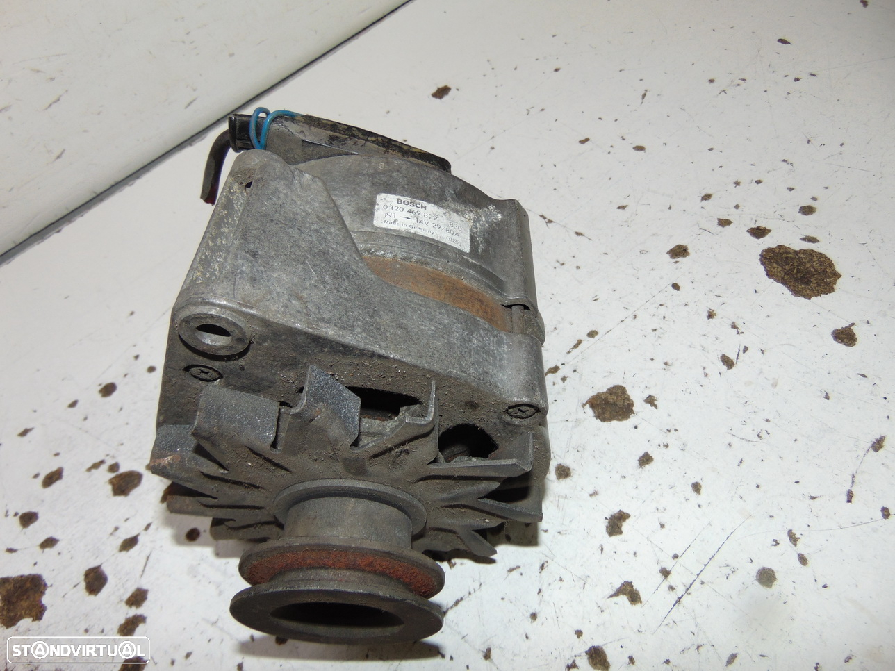 BMW E30 318 Alternador - 6