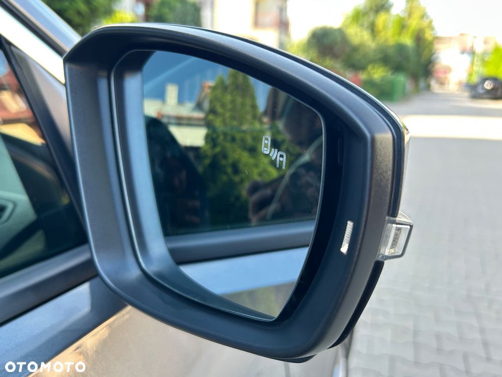 Volkswagen T-Roc 1.5 TSI GPF ACT Premium DSG - 34