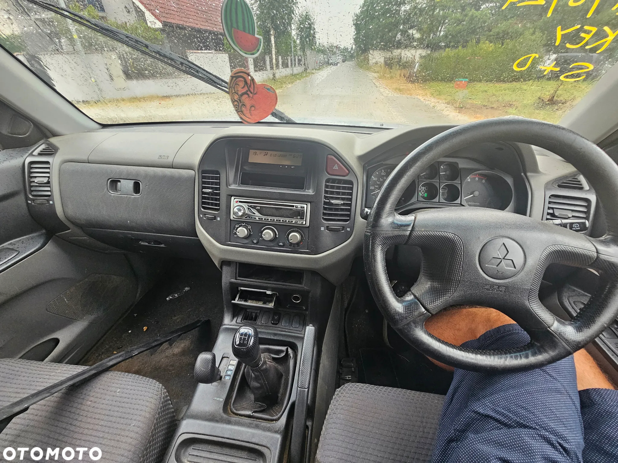 Mitsubishi Pajero - 14