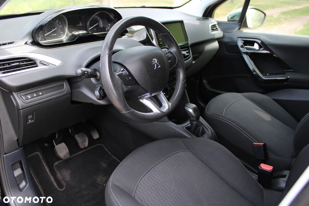 Peugeot 208 Blue-HDi 100 Stop&Start Allure - 11