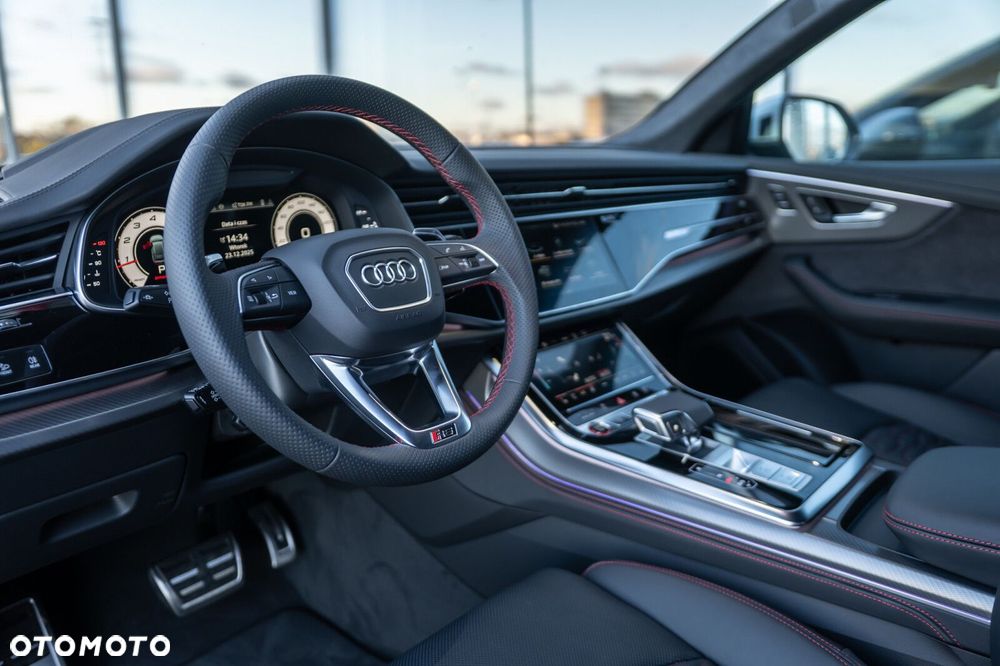 Audi RS Q8 - 12