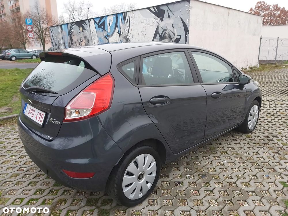 Ford Fiesta 1.5 TDCi Ambiente - 5