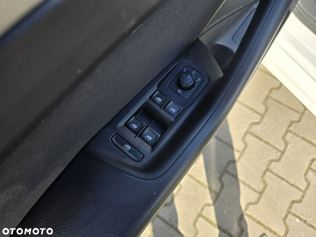 Volkswagen Passat - 14