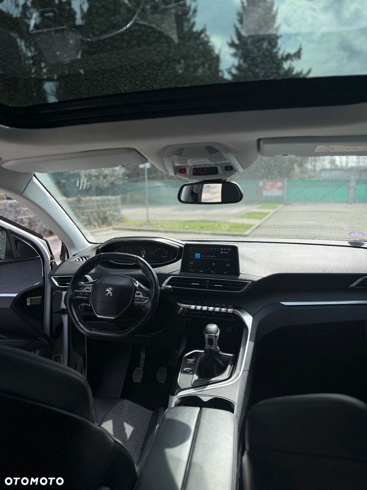 Peugeot 3008 1.2 PureTech Allure S&S - 14