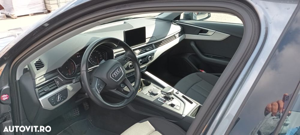 Audi A4 40 TDI S tronic - 4