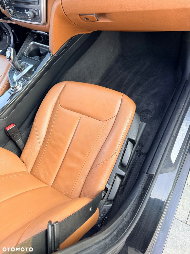 BMW 3GT 328i xDrive Luxury Line - 12