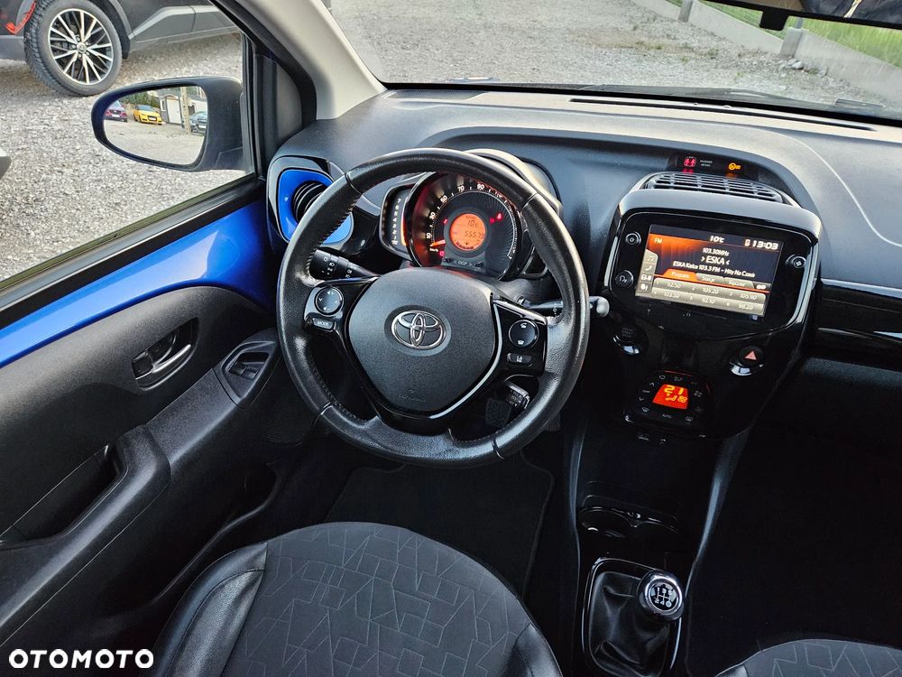Toyota Aygo x-clusive Style Selection - 14