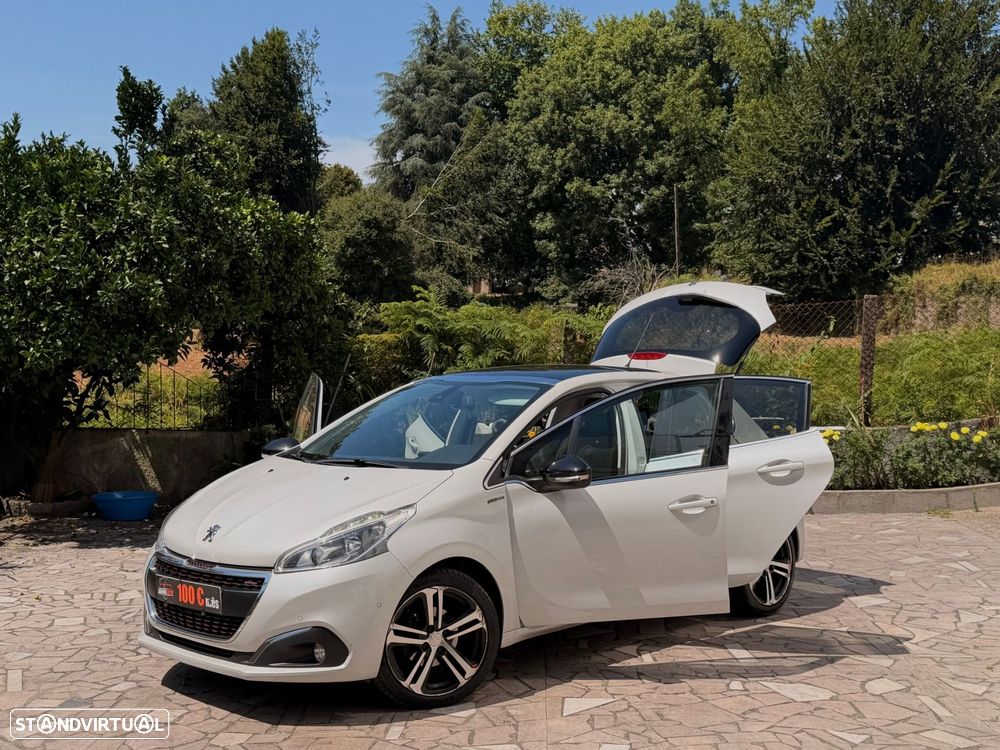 Peugeot 208 1.2 PureTech GT Line - 38
