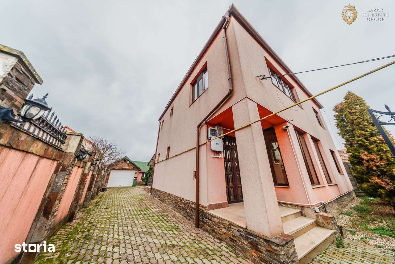 Vilă 5 camere de Vanzare Chișineu-Criș - Imagine principală: 3/20