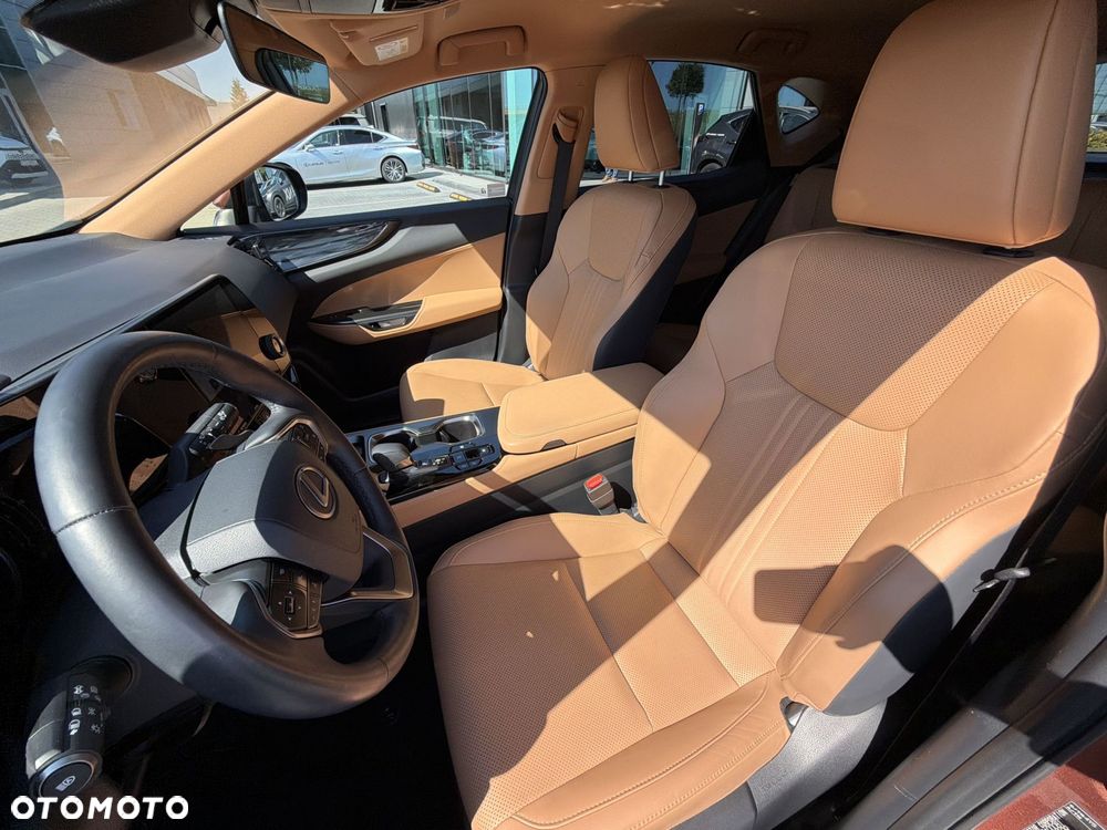 Lexus NX 350h Prestige AWD - 27