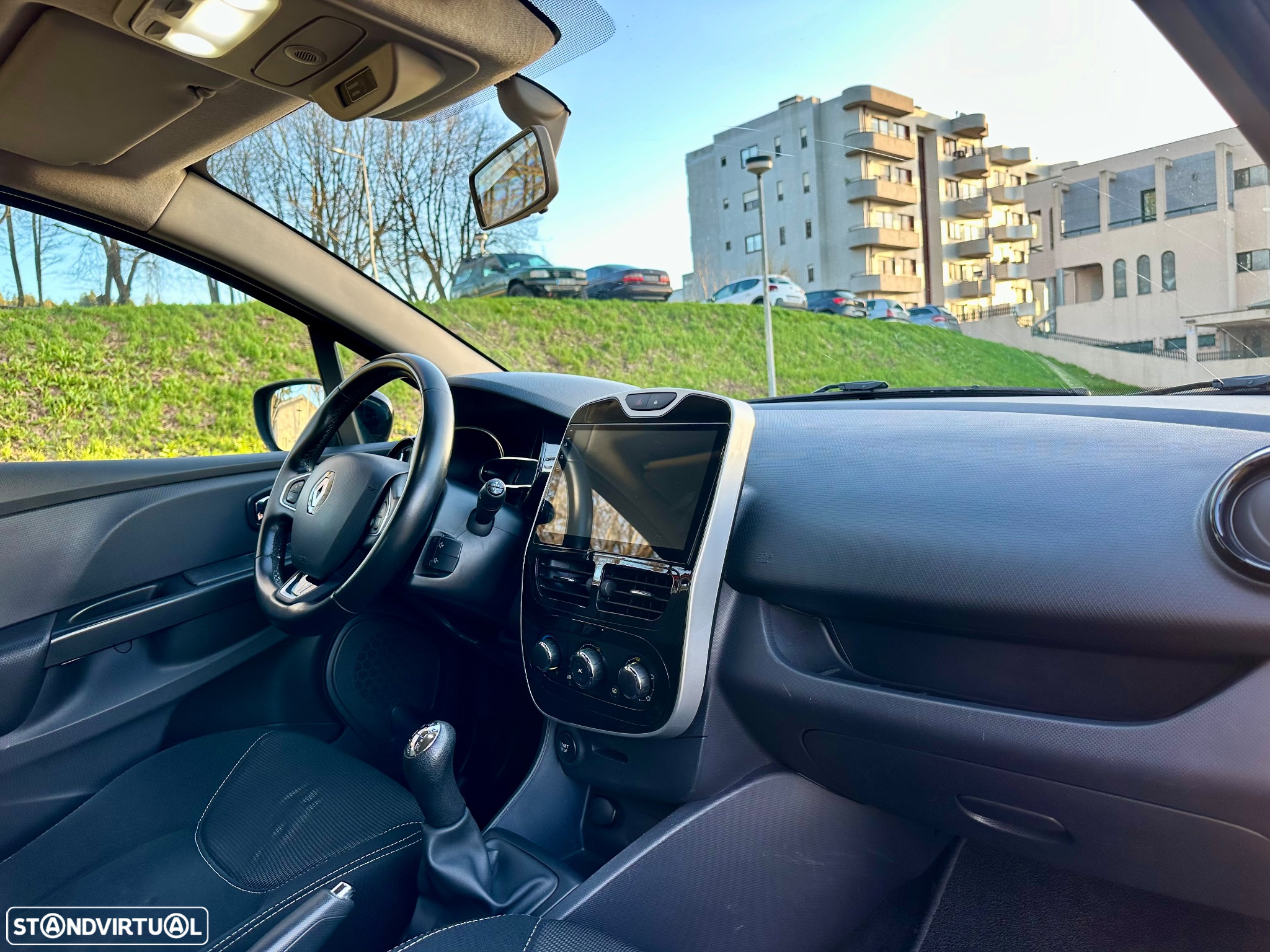 Renault Clio Sport Tourer 1.5 dCi Dynamique S - 31