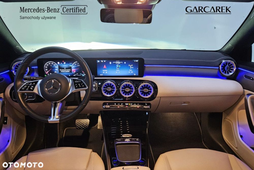 Mercedes-Benz CLA - 16