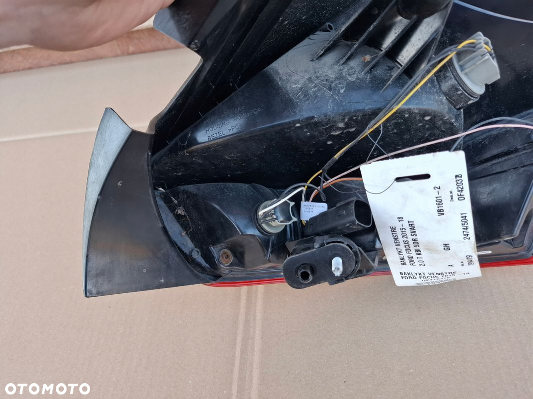 LAMPA TYŁ FORD FOCUS MK3 LIFT HB ORYGINAŁ SUPER STAN - 9