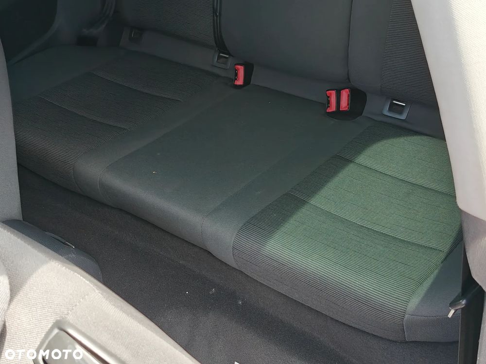 Volkswagen Golf 1.4 FSI Comfortline - 12