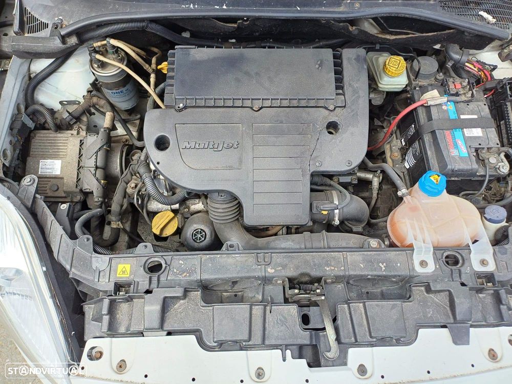 Fiat GRANDE PUNTO - 9