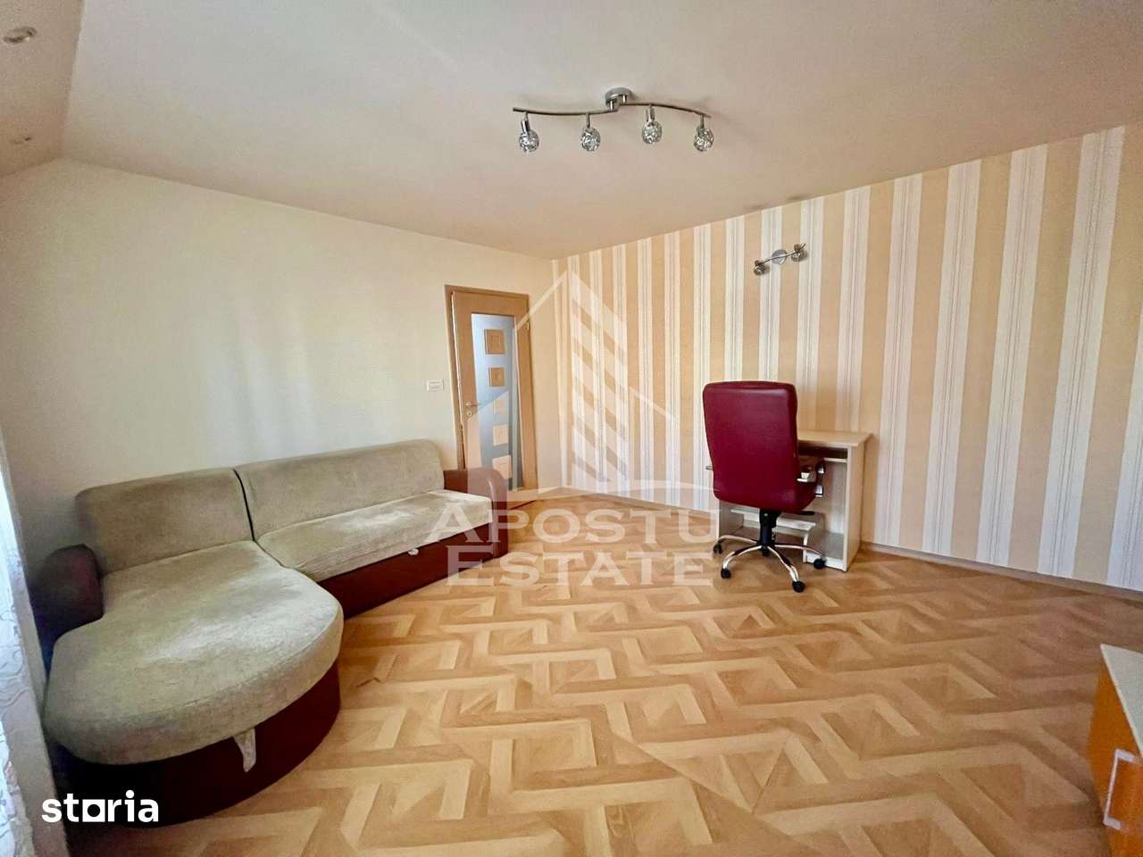 Apartament cu 3 camere, 2 bai, etaj intermediar, zona Aradului — fotografia 2