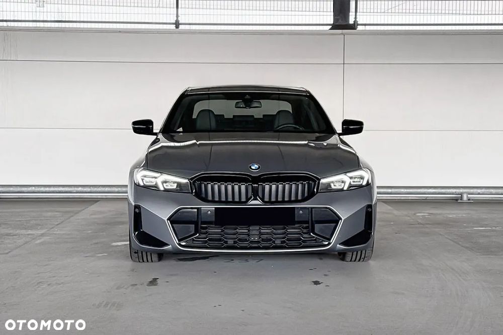 BMW Seria 3 320d xDrive mHEV M Sport - 4
