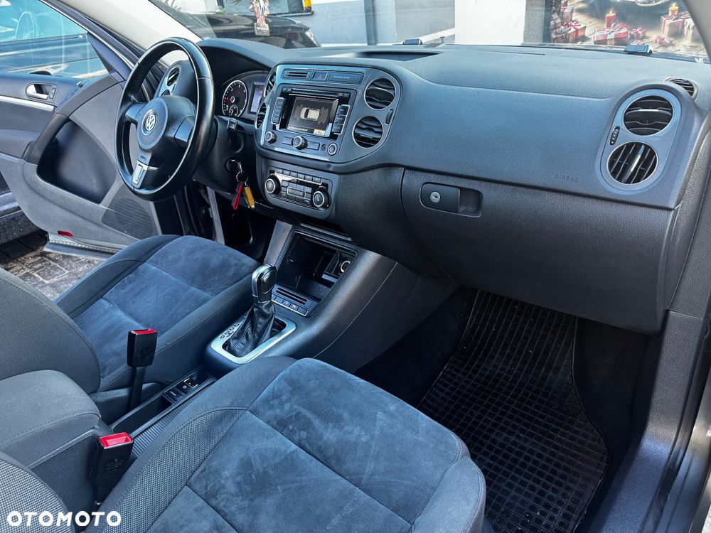 Volkswagen Tiguan 2.0 TDI DPF 4Motion BlueMotion Technology DSG Sport & Style - 22