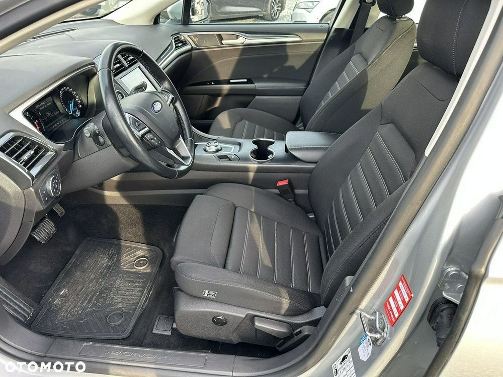 Ford Mondeo 2.0 EcoBlue Titanium - 11