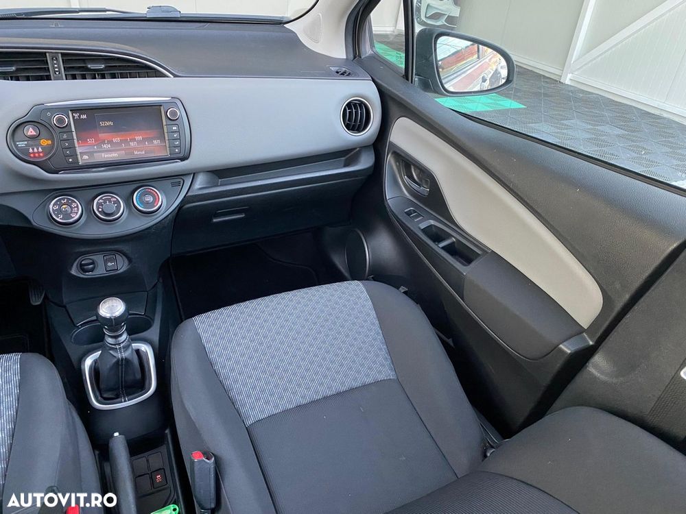 Toyota Yaris 1.3 Terra Plus - 13