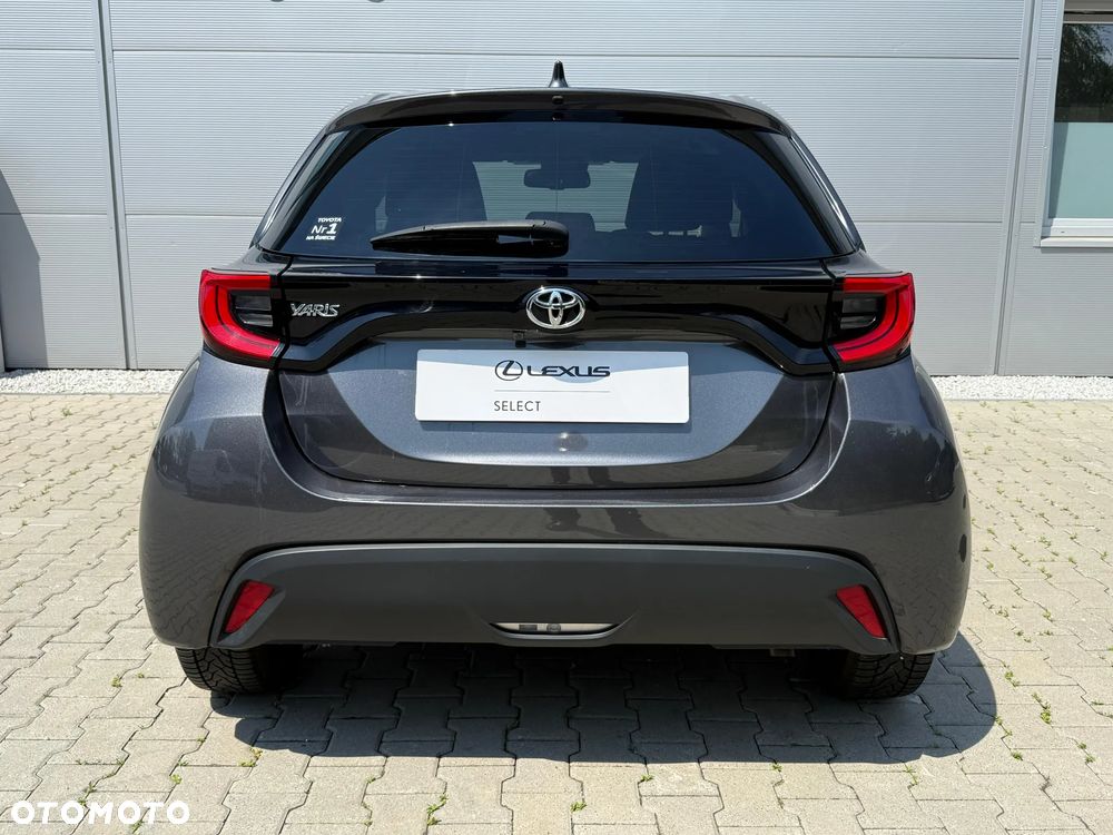 Toyota Yaris 1.5 Comfort - 12