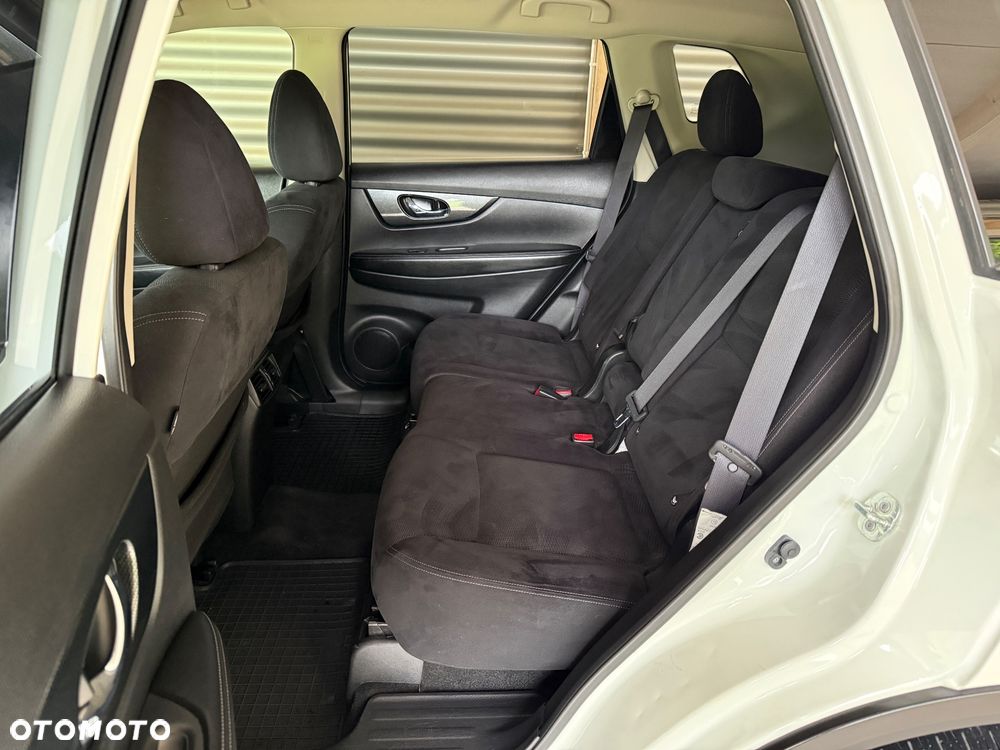 Nissan X-Trail 1.6 DIG-T N-Connecta - 30