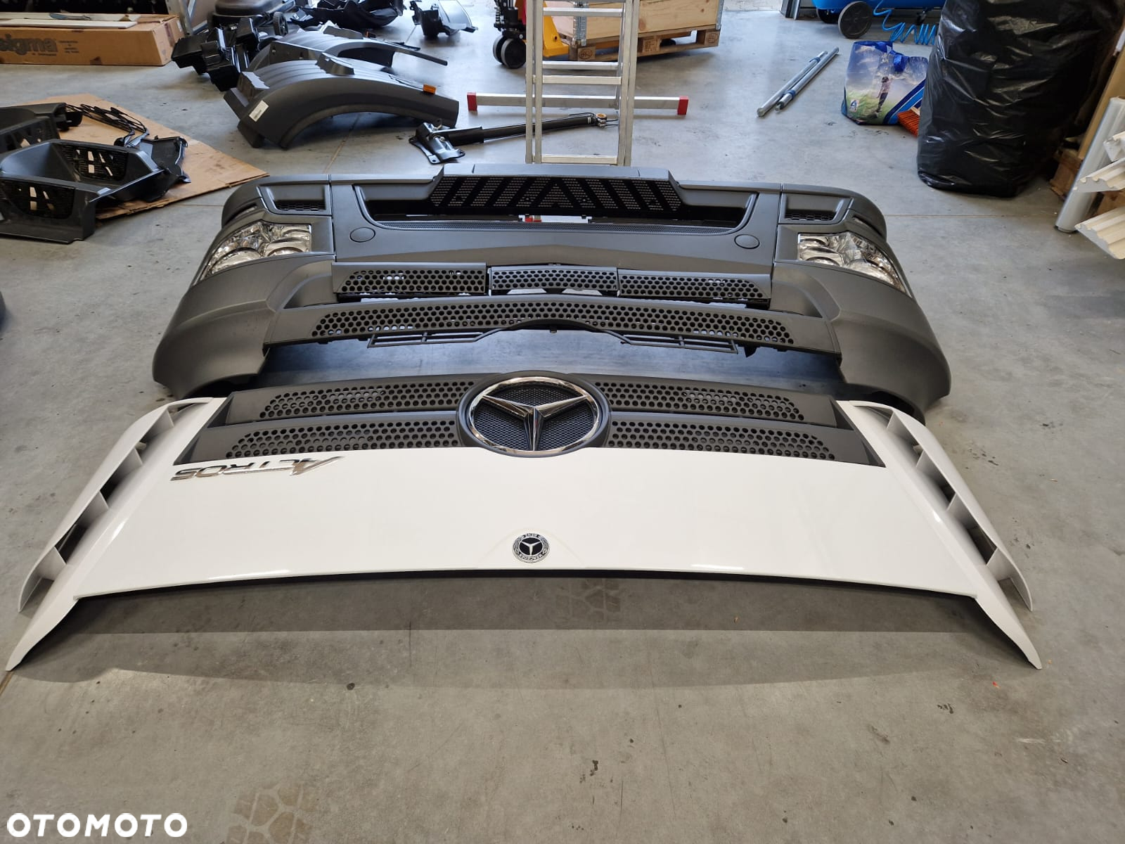 Zderzak, maska Mercedes Actros MP4 Antos - 4