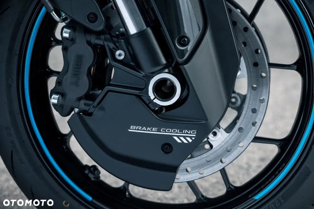 CFMoto 675NK - 8