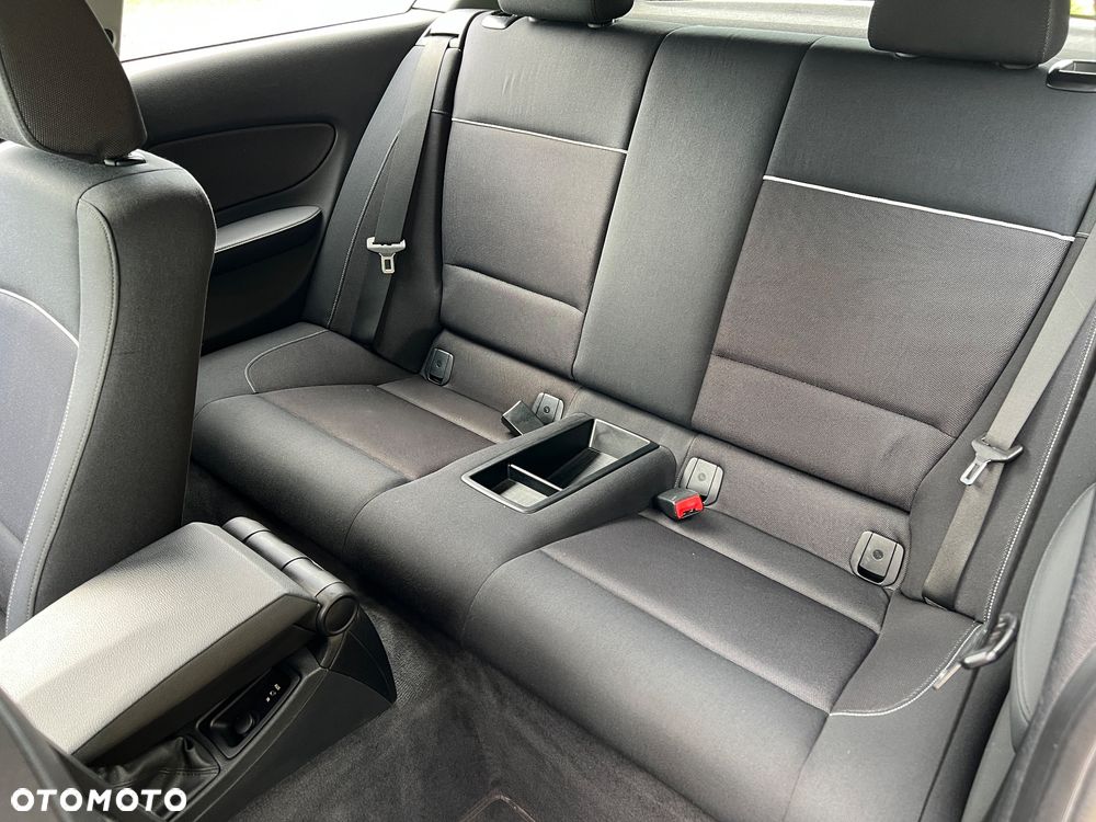 BMW Seria 1 116i - 15