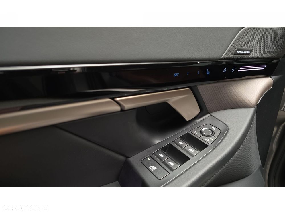 BMW Seria 5 - 28