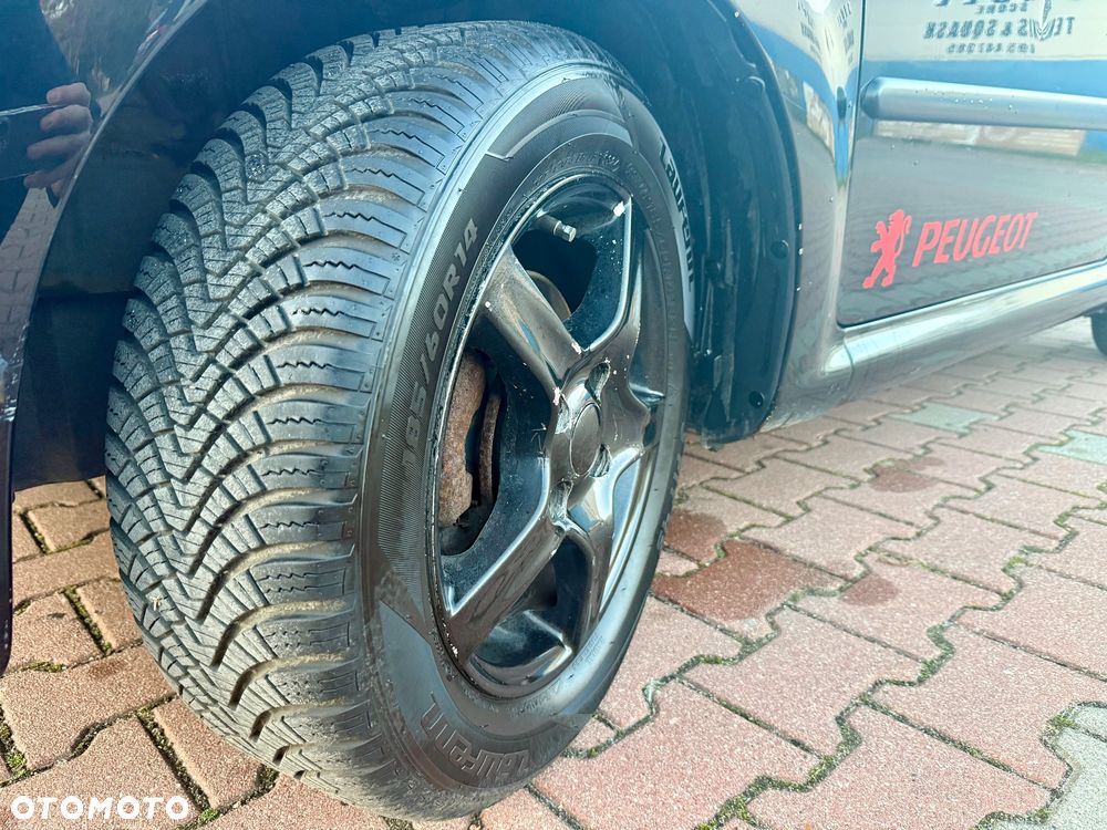 Peugeot 107 1.0 Trendy 2-Tronic - 31